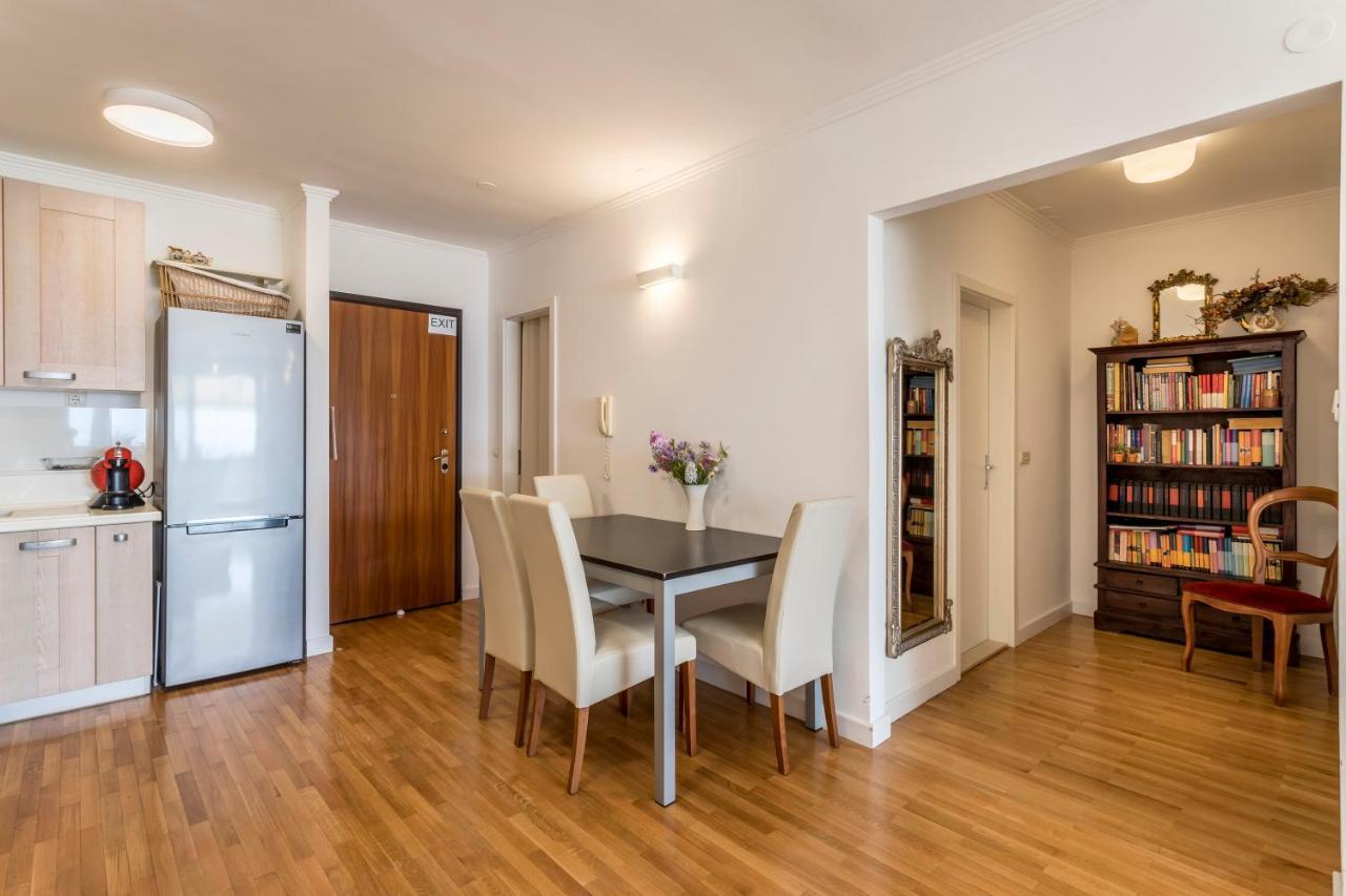 Velebis Superior Apartment - Luxurious One-Room Apartment With Jacuzzi - Prestigious Location By The Sea In The New City Center Of Znjan - Panoramic View Of The Sea And Islands - Free Garage Parking - Buralux Properties Split Ngoại thất bức ảnh